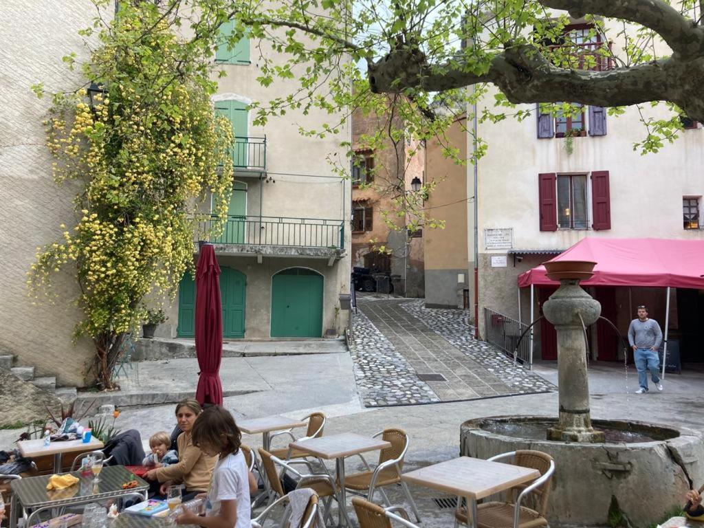 L'orbitelle Entrevaux